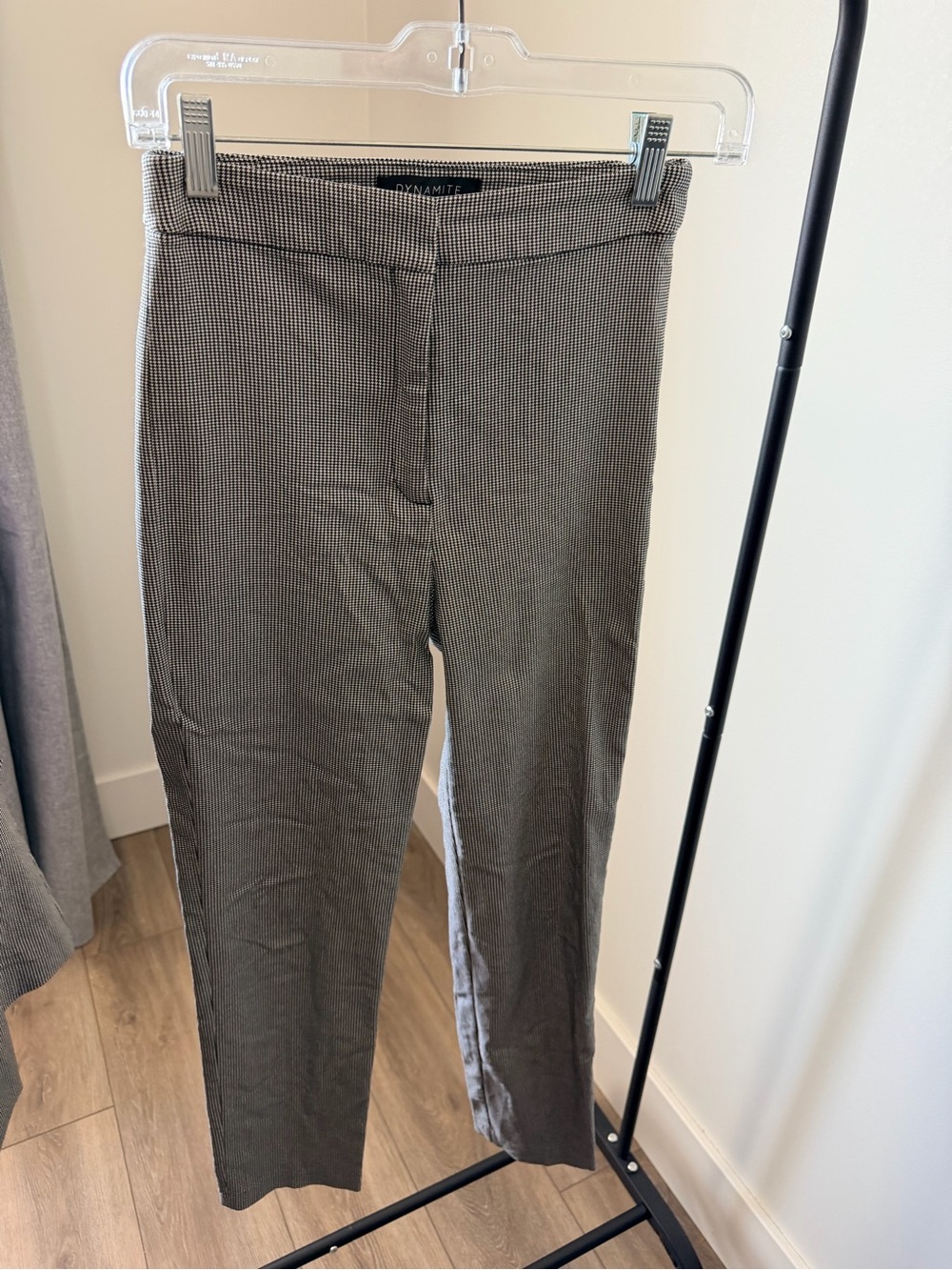 Dynamite Black & White Houndstooth Slim Straight Pants